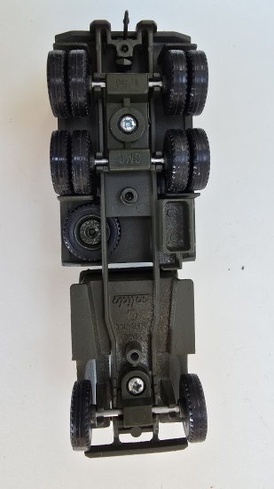 gmc_militaire_solido_1