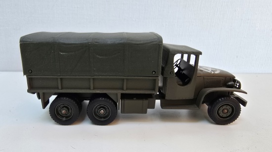 gmc_militaire_solido_2