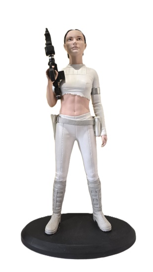padme-amidala-starwars-figurine-attakus-lucasfilm-c1306