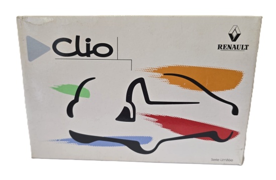 renault-clio-boite-carton