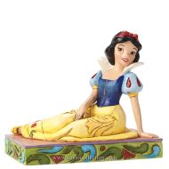 blanche-neige-assise-disney-traditions