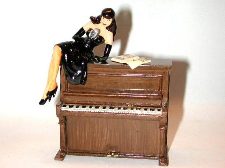 La Pin'up de Berthet sur le Piano